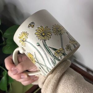 Floral Bee Ceramic Mug